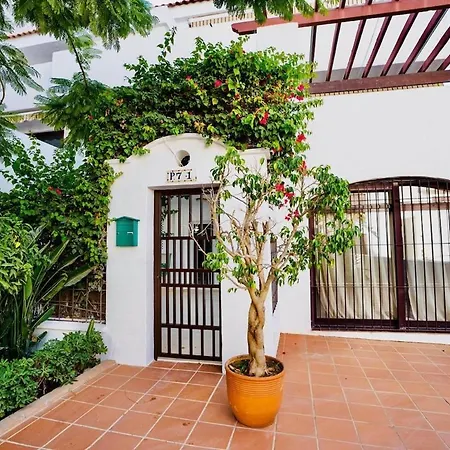 Lägenhet Nueva Andalucia Reno Gem By Shops, Eateries & Bars