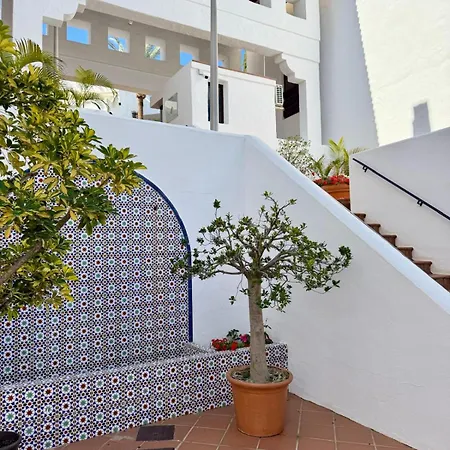 Nueva Andalucia Reno Gem By Shops, Eateries & Bars Lägenhet